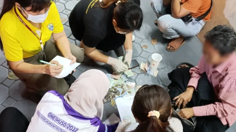 ทลายแก๊งขอทานกลางกรุง “ไทย-ต่างด้าว” รวม 12 ราย เจอเงินสดติดตัวกว่า 3 แสน