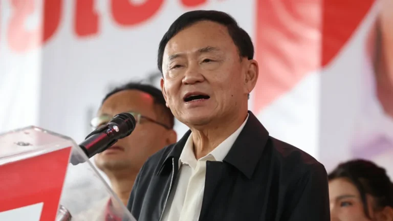 “ทักษิณ” โต้กลับ ฉะดุเดือด สวนพวก “ด่าโกง” โวยตั้งกก.เฮงซวยมาสอบกษิณ”