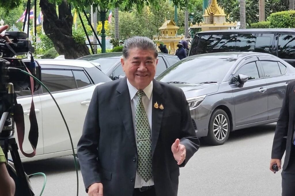 1-10-1024x683 » The Mainstream