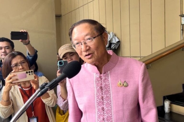 เลขาฯนายกฯ ปัดตอบ พปชร. ทวงเอกสาร “พัชรวาท” โยนอยู่ที่ สลค. จะส่งหรือไม่