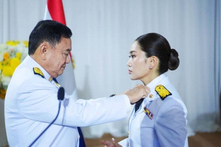 โค้ช ทักษิณ ถึง ลูก (ศิษย์) แพทองธาร