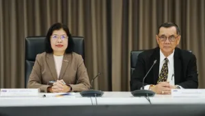 พาณิชย์และสมาคมธนาคารฯ » The Mainstream