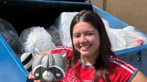 เมลานี ดิแอซ » The Mainstream