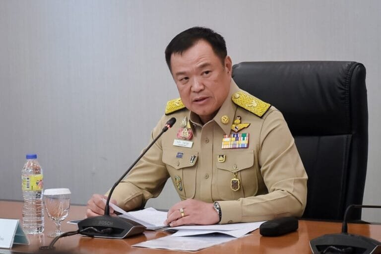 อนุทิน จี้ มท.พร้อมหนุนช่วยน้ำท่วมแม่สาย ทัพภาค 3 ยันศักยภาพยังไหว