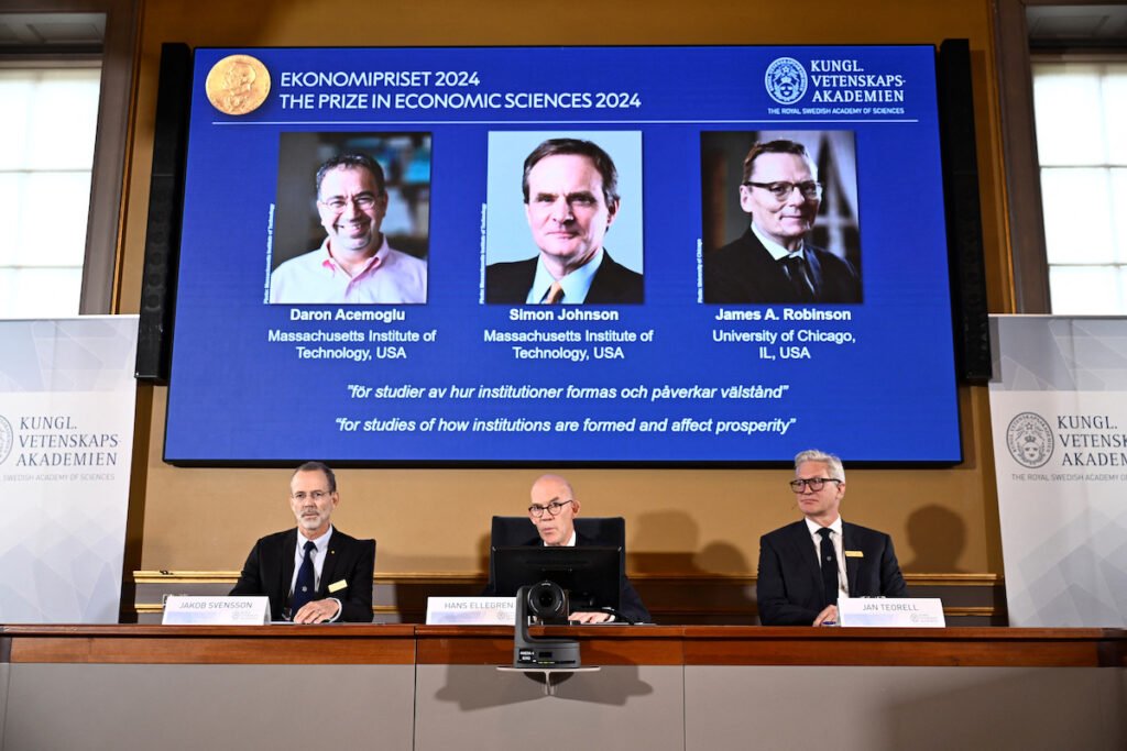 2024-10-14T102951Z_452277841_RC2AKAA4CCZB_RTRMADP_3_NOBEL-PRIZE-ECONOMICS-2 » The Mainstream