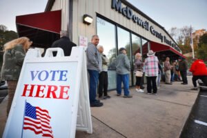 2024-10-17T145225Z_542296117_RC2CMAAE9HRX_RTRMADP_3_USA-ELECTION-NORTH-CAROLINA-EARLY-VOTING-2-1024x683 » The Mainstream
