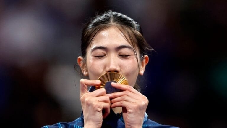 สื่อระดับโลกทักชื่อ ‘เทนนิส’ แต่เป็นเเชมป์ ‘เทควันโด้’