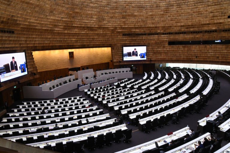 ยุบพรรค-ยุบสภา คำฮิตยุค “นิติสงคราม”