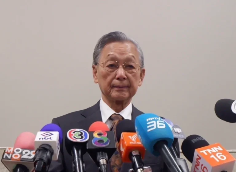 ‘ชวน’ กรีด ‘ทักษิณ’ สส.แก่สุดอยู่พรรคเพื่อไทย 2 คน