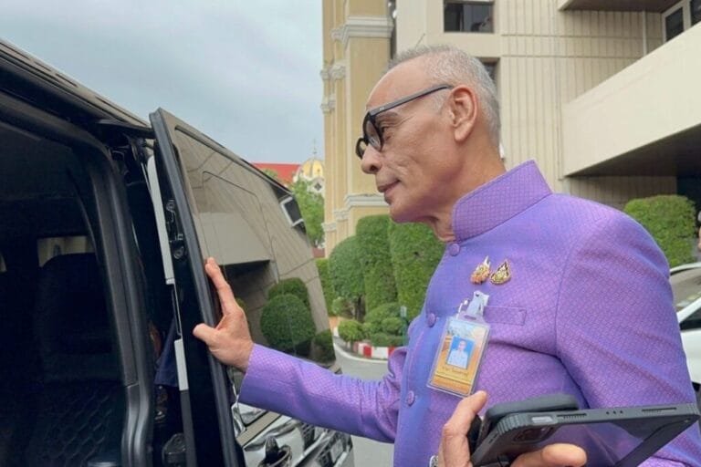 ชาดา ส่ง “ซาบีดา” ลูกสาวนั่ง มท. 3 แทน ถอนชื่อตัวเองไม่เข้า ครม.อิ๊งค์ 1