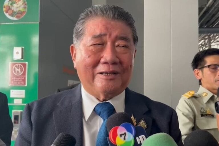 ภูมิธรรม จ่อเชิญพรรคร่วม ถกแก้ รธน.รายมาตรา สัปดาห์หน้า