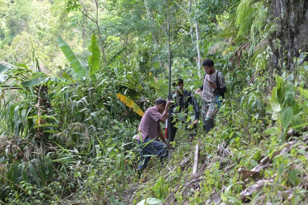 Cover-photo-35-1024x683 » The Mainstream