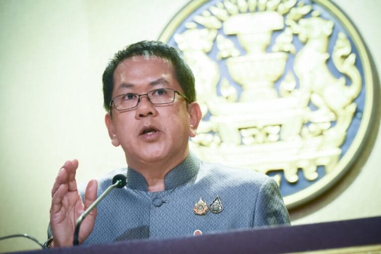 รัฐบาล รับข้อเสนอ สภาอุตฯ เร่งปั้นแผนดันเศรษฐกิจ ตีคู่แจก 10,000