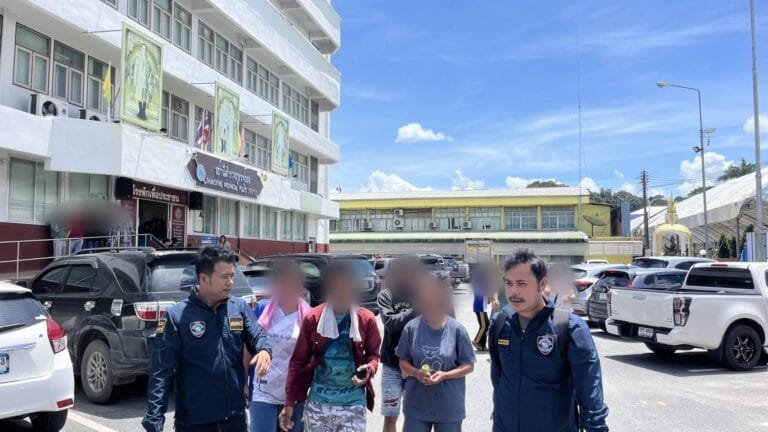 ตำรวจไซเบอร์บุกจับกุมเครือข่ายแก๊งคอลเซ็นเตอร์หลอกให้โอนเงิน