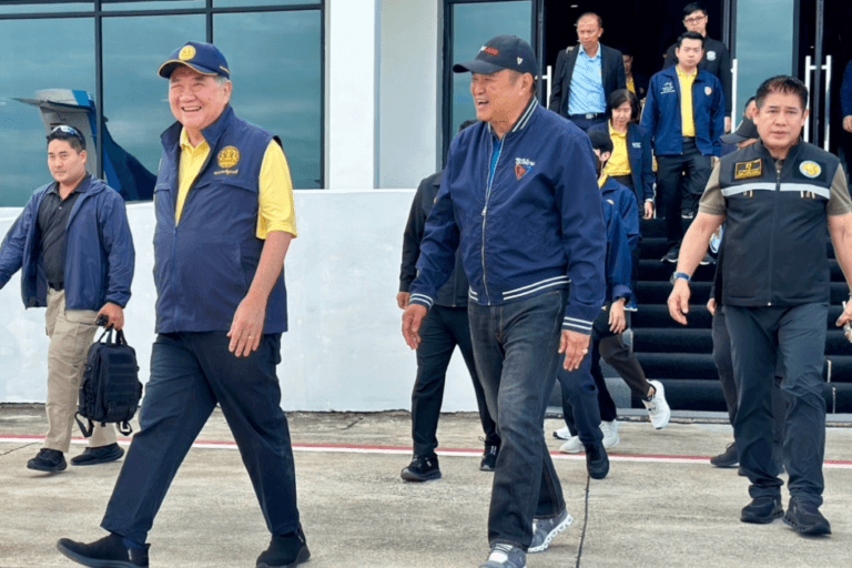 ภูมิธรรม นำทีมตรวจน้ำ 3 จังหวัด เตรียมรับมือก่อนไหลลงสู่ภาคกลาง