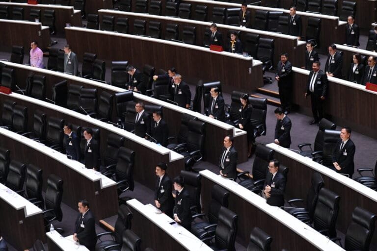 สภาคว่ำร่าง พ.ร.บ.สุราก้าวหน้า โหวตรับหลักการฉบับเพื่อไทย-รทสช.