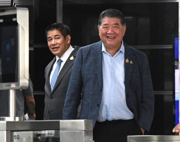 ธรรมนัส พบ นายกฯ อิ๊งค์ ที่ตึกชินวัตร 3 รายงานสถานการณ์น้ำ จ.สุโขทัย