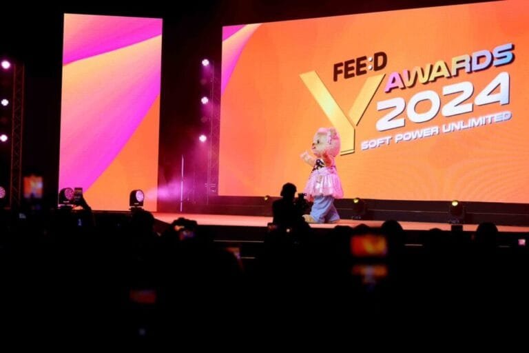 FEED Y AWARDS 2024 เริ่มแล้ว ‘น้องหมีเนย’ เปิดเวที แฟนคลับแน่นพารากอนฮอลล์