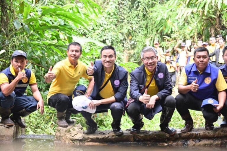 “เอกนัฏ” ลุยเชียงรายเร่งฟื้นฟูระบบน้ำประปาให้ชุมชน พักชำระหนี้ SMEs ทันที