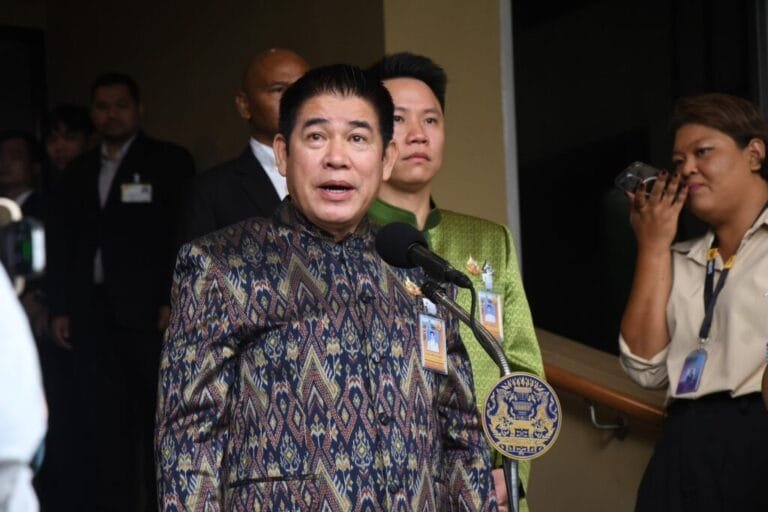 ‘ธรรมนัส’ อ้างมือที่มองไม่เห็น ส่ง “น้องชาย-นฤมล” เข้า ครม.