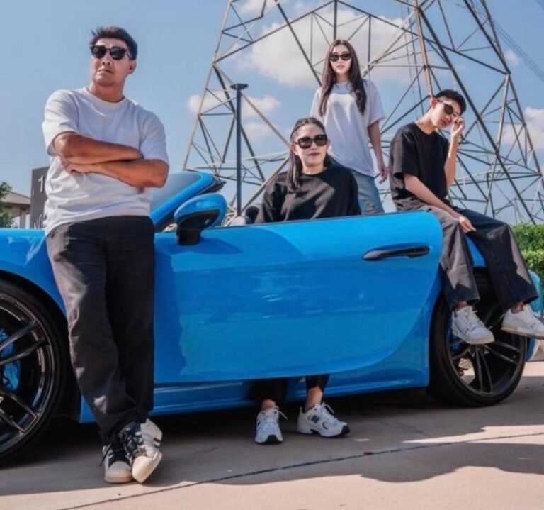 “สมรักษ์ คำสิงห์ ป่วยเส้นเลือดสมองตีบเข้า ICU แพทย์ดูแลใกล้ชิด