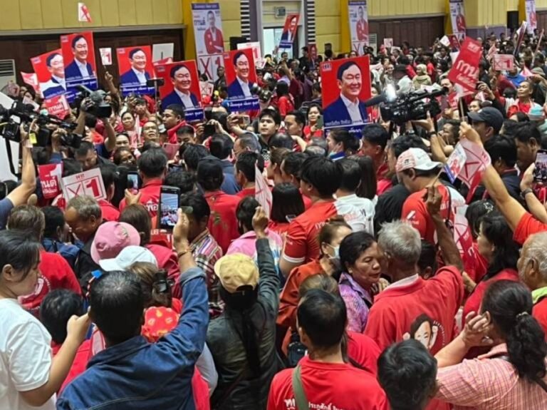 “ทักษิณ” อ้อนคนอุบลฯ คืน สส.ให้เพื่อไทย