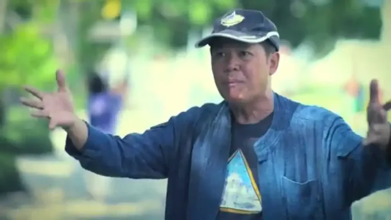 ลาออกจากเกียรติ แต่ไม่เคยลาออกจากศิลปะ