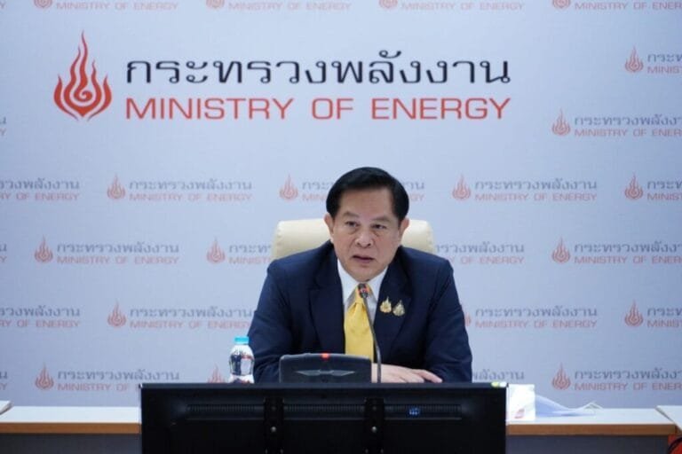 “พีระพันธุ์” ประกาศลุยกฎหมายพลังงานใหม่สิ้นปี ปรับราคาน้ำมันตามต้นทุนจริง