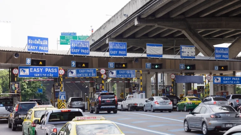 5 ธันวาคม 2567 “วันพ่อแห่งชาติ” เปิดให้ขึ้นทางด่วนฟรี 3 สายทาง รวม 61 ด่าน