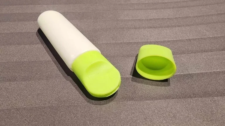 ผู้ปกครองกังวลใจ เจอขนมหน้าโรงเรียนลูก มีวิธีการกินเลียนแบบ “บุหรี่ไฟฟ้า”