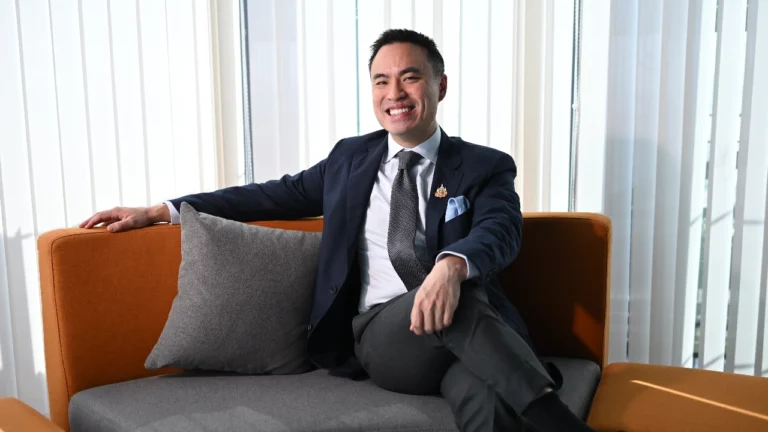 คุยแบบเปิดอก “เอกนัฏ พร้อมพันธุ์” ความรัก จุดยืน อุดมการณ์ทางการเมือง