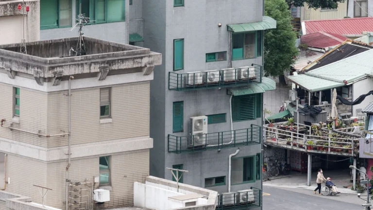 ระทึก แผ่นดินไหว 6.0 เขย่าไต้หวัน บ้านเรือนพังบาดเจ็บ 15 ราย