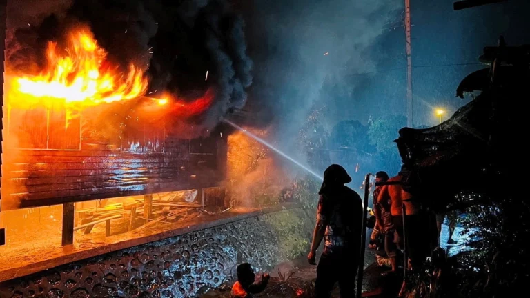 พลุเป็นเหตุ