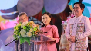 dFQROr7oWzulq5Fa6rMjPD » The Mainstream