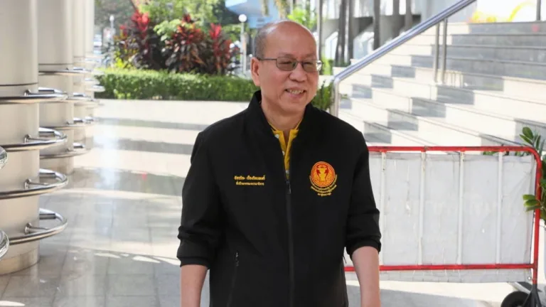 ศาลอาญาสั่งจำคุก “อัจฉริยะ เรืองรัตนพงศ์” 2 เดือน ฐานละเมิดอำนาจศาล