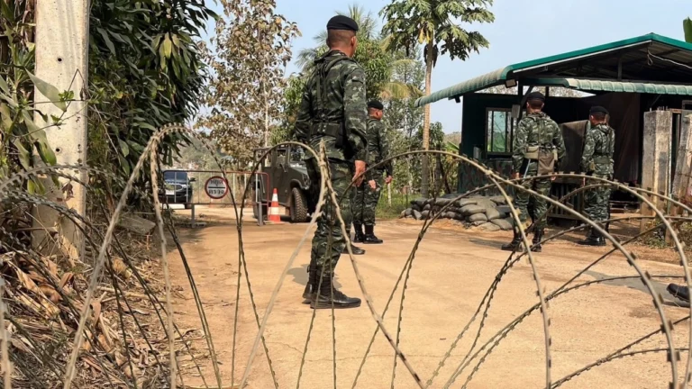 พบจีนเทาทำบ่อน-แก๊งคอลเซ็นเตอร์ในพญาตองซู 5-6 แห่ง ห่างชายแดนไทยแค่ 100 เมตร