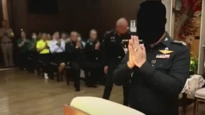 defense_01 » The Mainstream