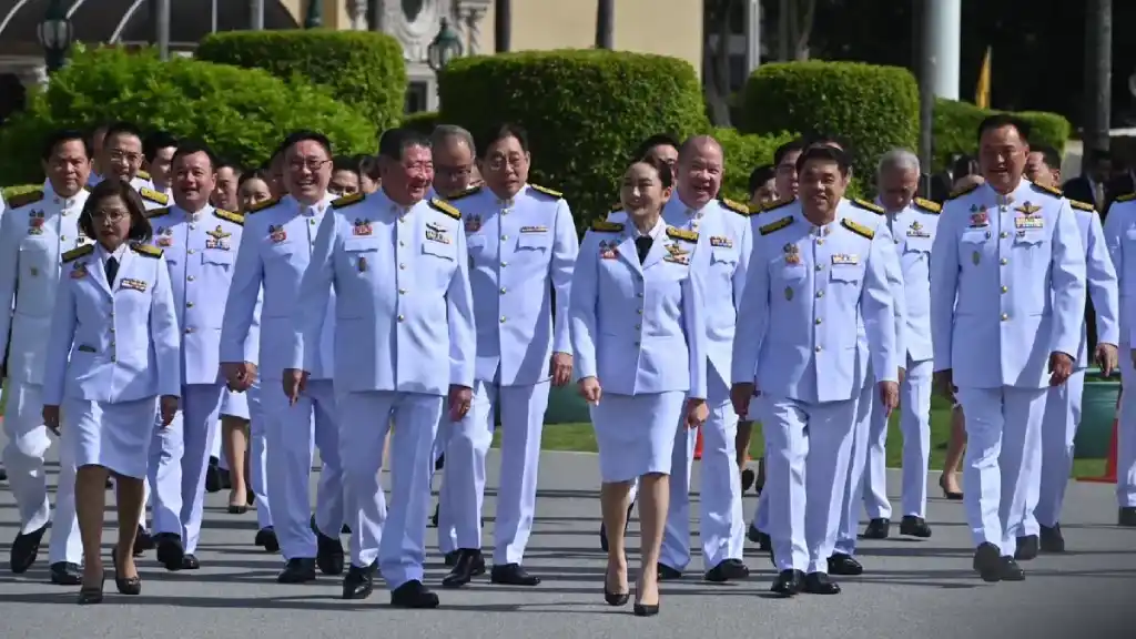 goverment_02 » The Mainstream ทักษิณ ชินวัตร, แพทองธาร, ปรับครม, ขั้วสีเขียว, รทสช