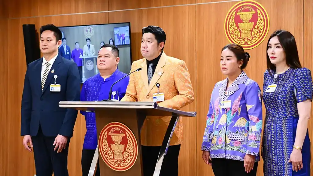 huasorwar_02 » The Mainstream ฮั้วเลือกสว, ทักษิณ, เพื่อไทย, ภูมิใจไทย, การเมืองไทย