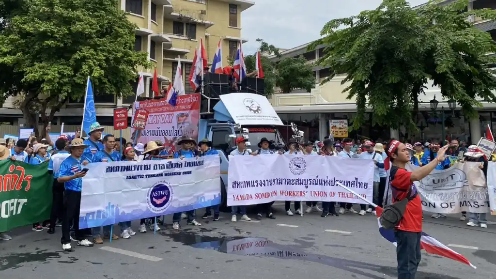 labor_03 » The Mainstream แรงงานไทย, วันแรงงาน, ข้อเรียกร้องแรงงาน, ค่าแรงขั้นต่ำ, สิทธิแรงงาน