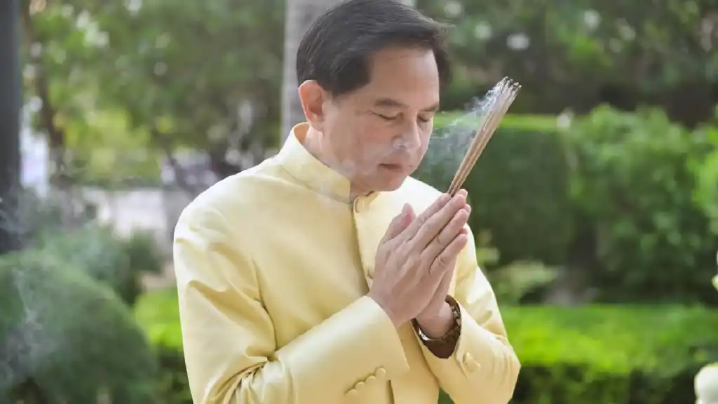 lao_02 » The Mainstream พีระพันธุ์, ซื้อไฟฟ้าลาว, ชี้แจงป.ป.ช., ค่าไฟฟ้า, การเมืองไทย