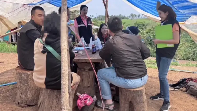 ครอบครัวยากจนเปิดกล้องลูก 9 คนแลกเงิน สะท้อนวิกฤตสิทธิเด็กไทย