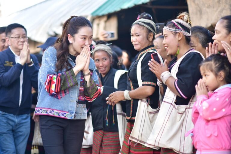 “อิ๊งค์” แจงดรามาละเลยน้ำท่วมชายแดนใต้ ยันไม่จริง ถ้าละเลยคงไม่แต่งงานมีสามีเป็นคนใต้