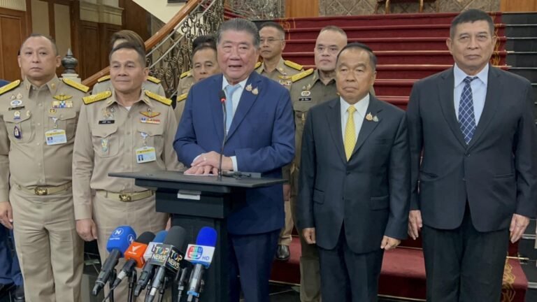 ข่าวแจ้งเตือนก่อเหตุในไทยไร้มูล “ภูมิธรรม”ย้ำไทยเป็นกลาง ขออย่ามองเป็นเรื่องระทึก