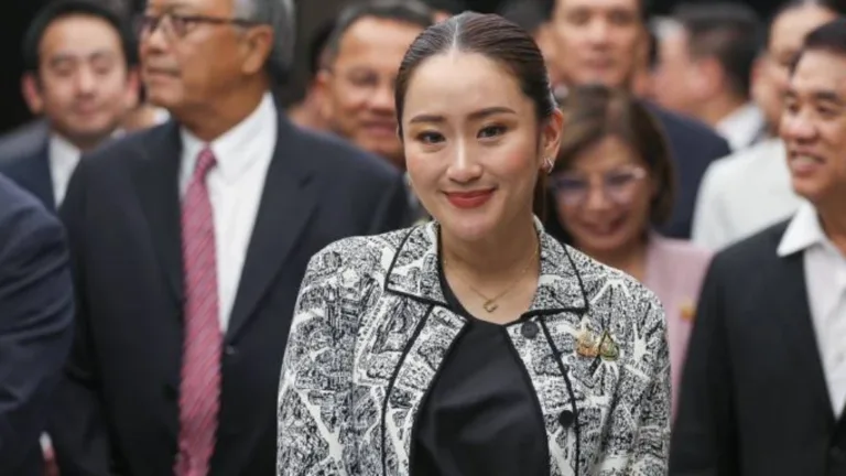 เพื่อไทยวางทีมพิทักษ์ฯ รับศึกซักฟอกนายกฯ