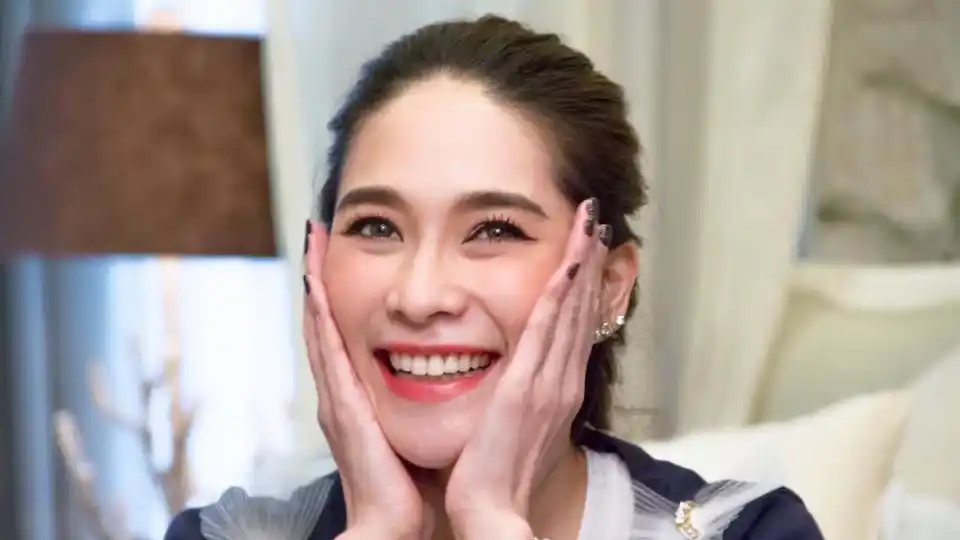 ploy_02 » The Mainstream พลอยเฌอมาลย์, ข่าวดารา, ความรักคนดัง, ดราม่าดารา, วงการบันเทิง