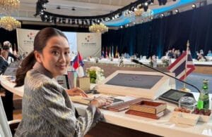 pt1 » The Mainstream