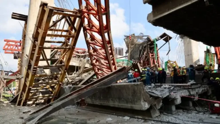 ถนนพระราม 2 ถล่มซ้ำซาก! ดร.สามารถ ตั้งคำถาม วิศวกรมี “ใบ กว.” หรือไม่?