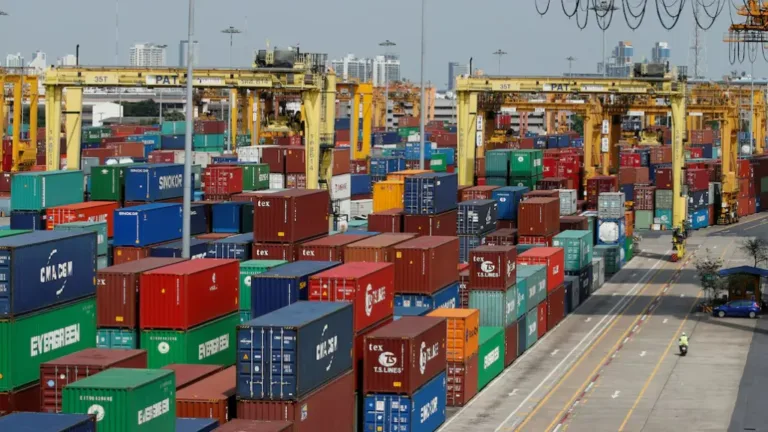 สหรัฐฯ ใช้มาตรการภาษีตอบโต้ ไทยอาจสูญรายได้ส่งออกกว่า 8 พันล้านดอลลาร์