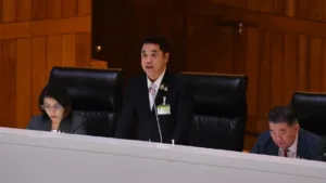 train_01 » The Mainstream